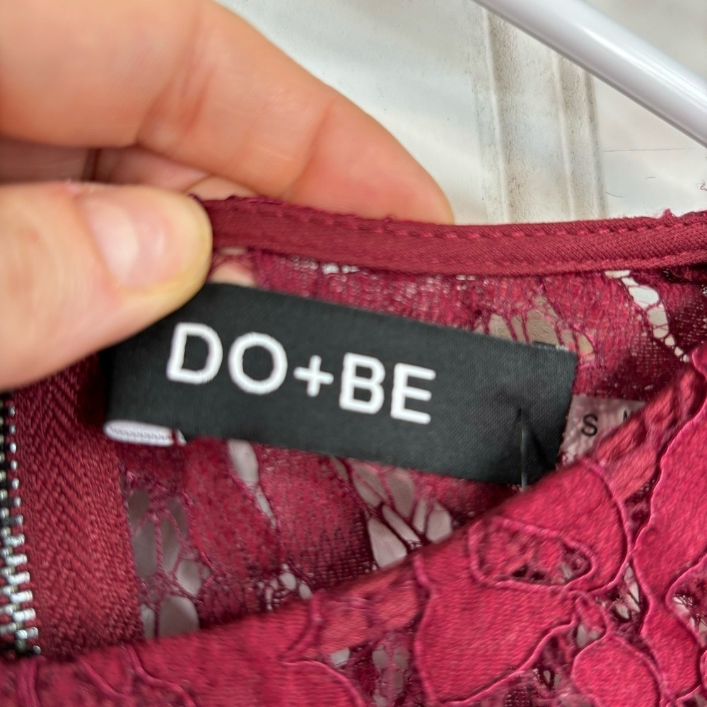 DO+BE Lace Crop Top Burgundy Cold Shoulder Bell Sleeve Boho Festival SMALL - Picture 8 of 8